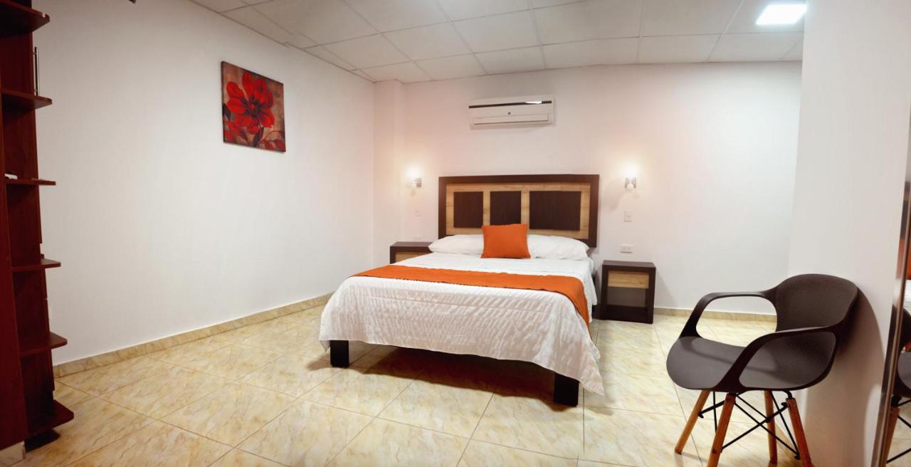 Torre Alba Apart otel Santo Domingo de los Colorados Dış mekan fotoğraf